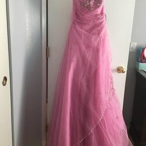 Riva Designs Elegant Gown